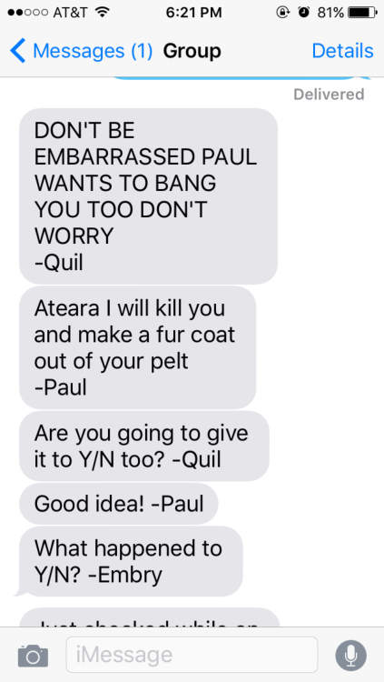 imaginetwilight: (Requested by Anon) Fake Text- Reader goes to tell her friend about her crush on Pa