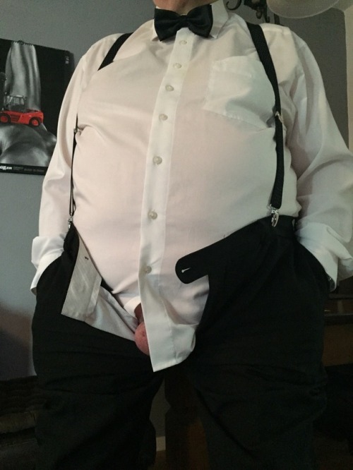 alfredo55fan: davidnie:  ——- ON THE NET ——– HANDSOME GRANDPA = HERMOSO ABUELO.   To follow my blog: 