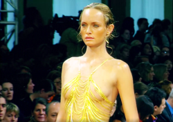 howtobeafuckinglady:  Chloé Spring/Summer