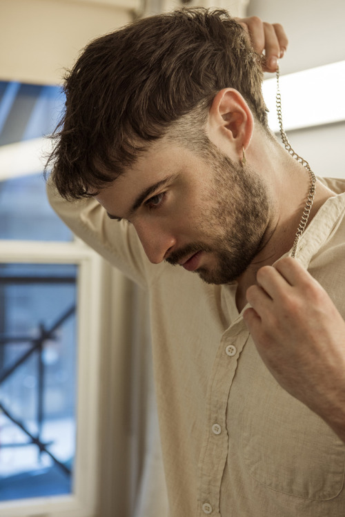 Tom Sturridge of Broadway’s 1984 for GQ.com