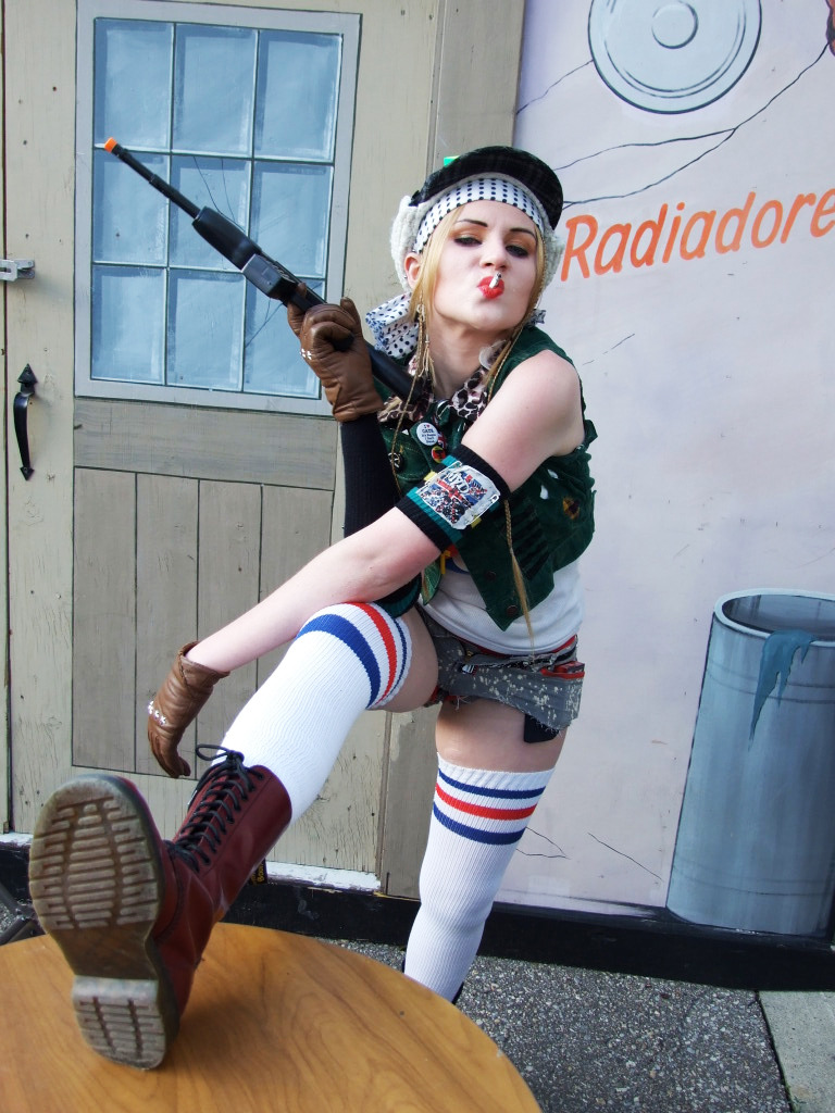 thefeistykitten:  Also, tankie boots.