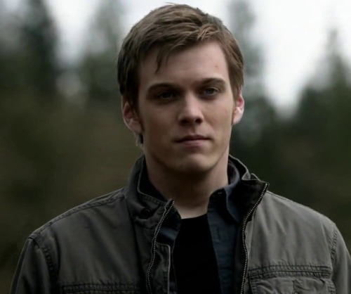 ⑇ Adam Gage Milligan | 19 | StudentAdam was born to Kate Milligan after she slept with a hunter name