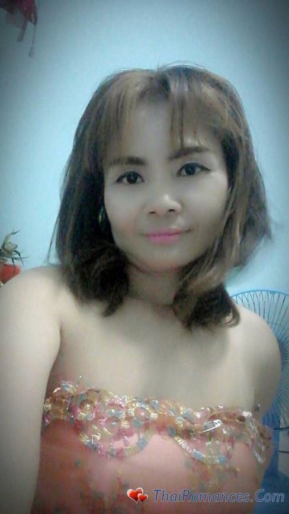 sexy cute and totally all thai woman