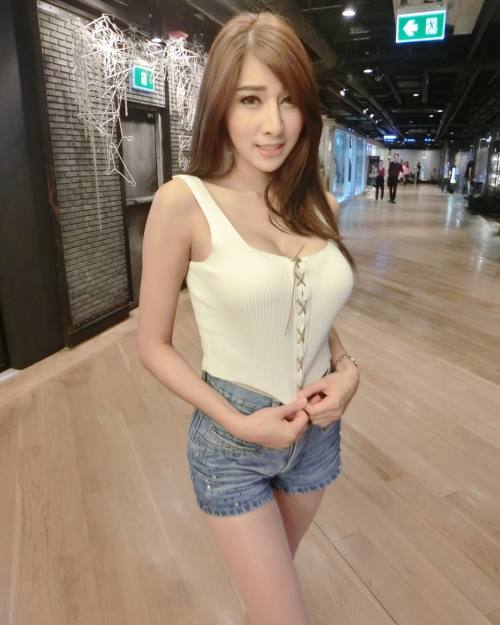 thaiprettylover:  #Followme Pretty Thai Girls on Planethttp://ift.tt/1LLA58k Enjoy everyday thai pretties Update daily Follow NOW ❤❤❤❤❤