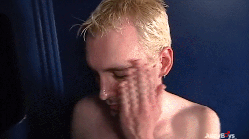 floridaniceboy:  Twink gets a Facial through a Gloryhole!For more: Floridaniceboy.tumblr.com/archive