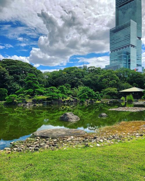 慶沢園（住友家本邸庭園） [ 大阪府大阪市 ] Keitakuen Garden, Osaka の写真・記事を更新しました。 ーー現代にはあべのハルカスが借景！住友財閥・住友春翠の邸宅に七代目 #小川