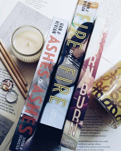 perusingpages:I haven’t read these books. I honestly don’t even know why I bought them o