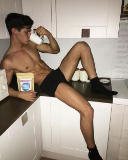 Hotteenboy94