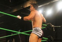 gr8kingofhearts:  Brad Maddox big butt 😍 