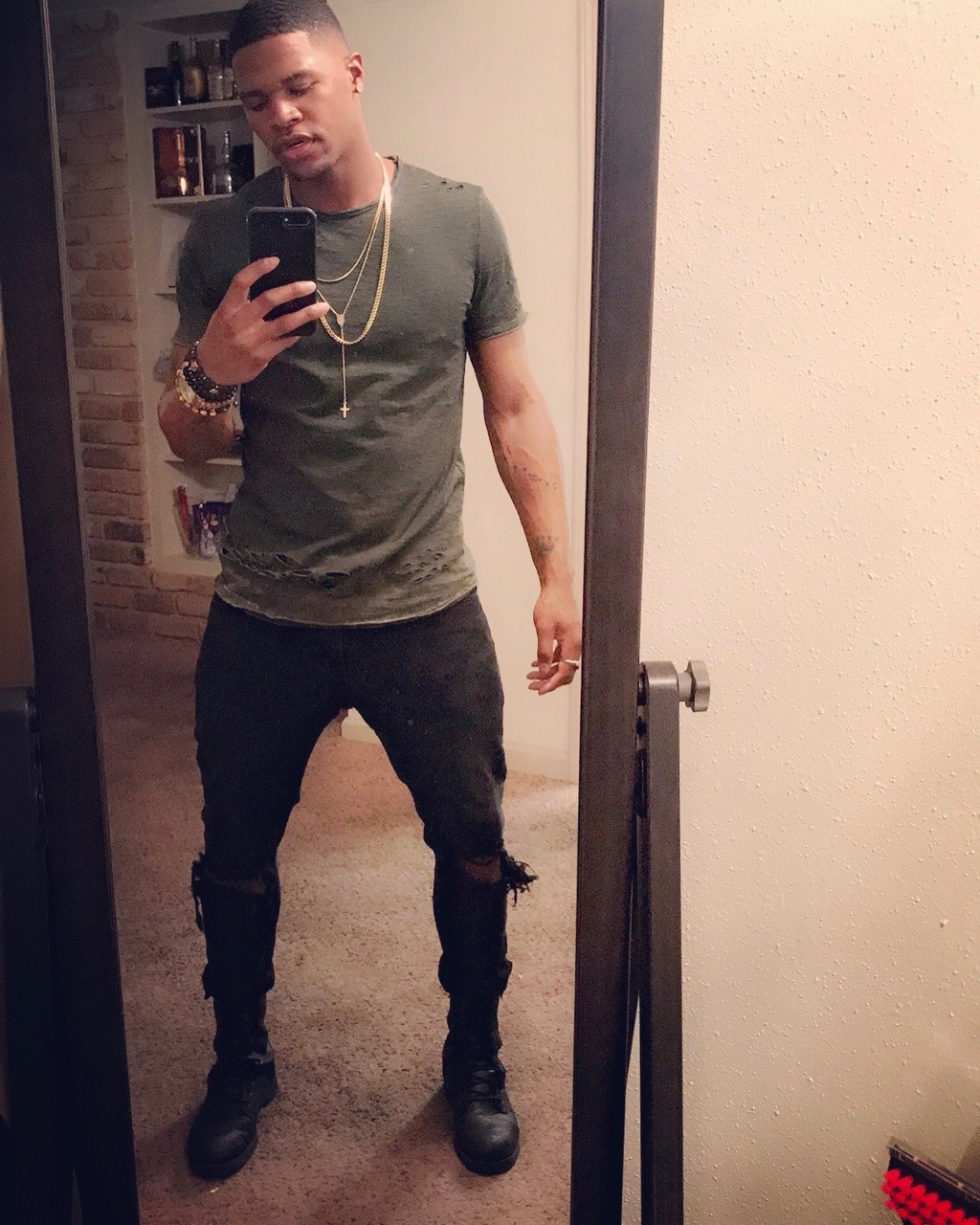 rudeboiromeo:  Rudeboi Romeo😉