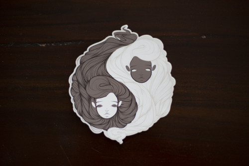 furrylittlepeach:  Designed by me and sent by Stussy Australia to Pantone colour printing, these babies came back looking more schmick than I could have ever imagined! Clear gloss cello base, matte printing, with a diameter of aprox. 15cm spunkify bland