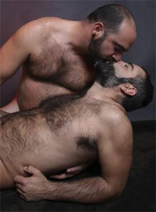 THE HAIRIEST MEN