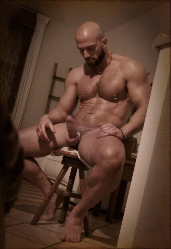 musclehank:  My roommate Nicks cousin was visiting for the week. I could tell he