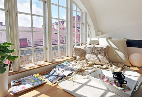 thistherapylife:glitter-rebellion:boredpanda:Reading Nooks Perfect For When You Need To Escape This 