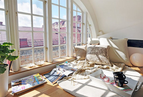 thistherapylife: glitter-rebellion: boredpanda: Reading Nooks Perfect For When You Need To Escape Th