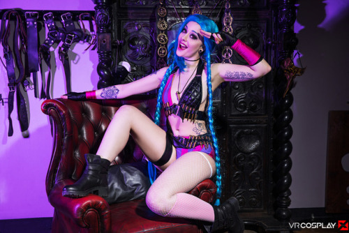 danamorganvr: How hot is @alessasavage as Jinx in this adult cosplay?? Reblog if you think she plays a good part 