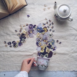 dwnsy:Marina Malinovaya’s dreamy Floral Tea Story