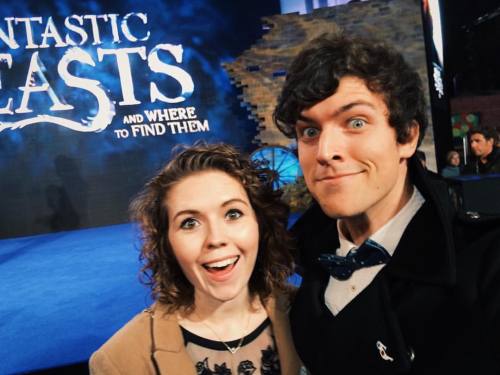 kickthepj:looking for beasts at the #fantasticbeasts premiere!