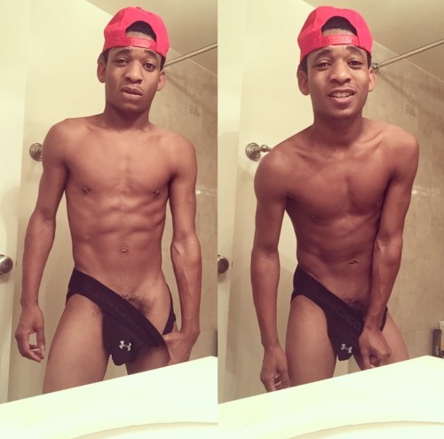 fineeboiiredd:  Come Out And See Yo Boy Dance ☺️😁🙊🙈