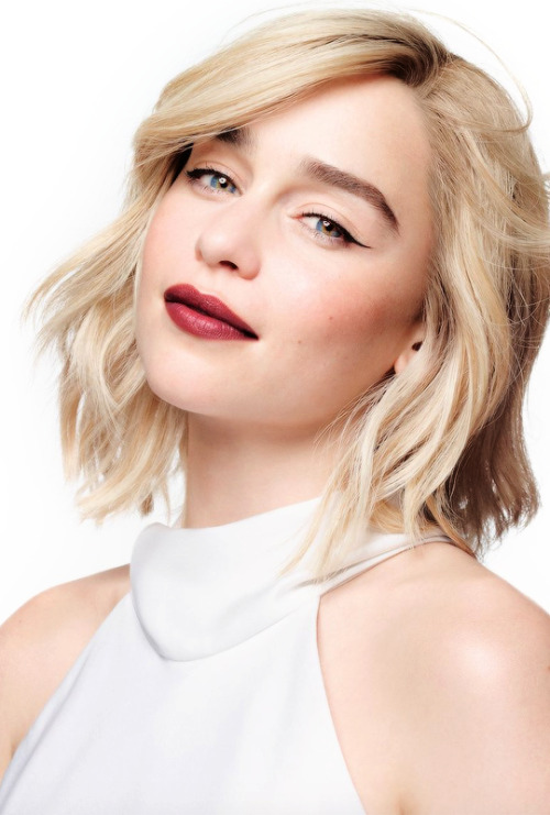 yocalio:Emilia Clarke for Clinique