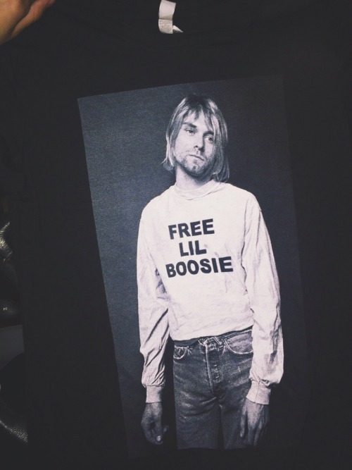 ashleyalldaaay:  s/o ain’t nobody cool 4 comin thru wit another dope tee