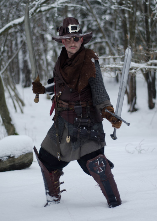 davio3d:  Witch hunter gearMe in my larp gear for my witch hunter role. Most of it (i.e not the metal plate) are handcrafted by myself. The costume is based alot of ideas from Warhammer, folklore, fantasy genre and own inspiration.Photographer: Cornelia