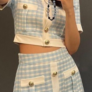 Jennie Details