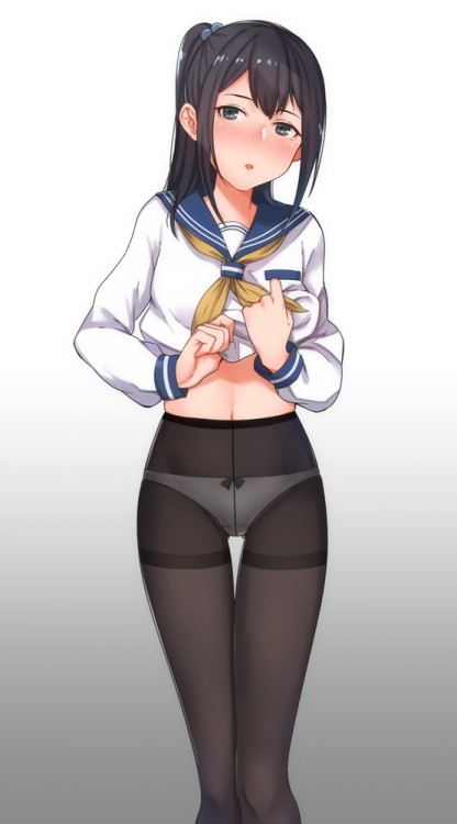 オリジナル、inuhasiru、高解像度、おへそ、パンツ、パンスト、ヘアゴム、ロングヘア、ポニーテール、crotch seam、no pants、thighband pantyhose、一人、下着、太ももの隙間、女一人、学校制服、セーラー服、縛られた髪、赤面、パンスト越しパンツ、髪飾り、黒いレッグウェア、黒髪