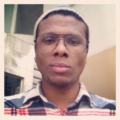 Bom Dia! #goodmorning #me #boy #smile #black #happy #fun #funny #glass #geek #cool #pic #instanpic #instancool