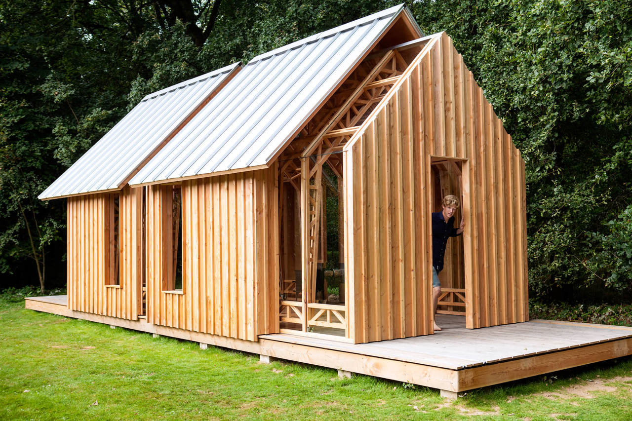 chasing-deer-woman:  cabinporn:  Garden House by Caspar Schols outside Eindhoven,