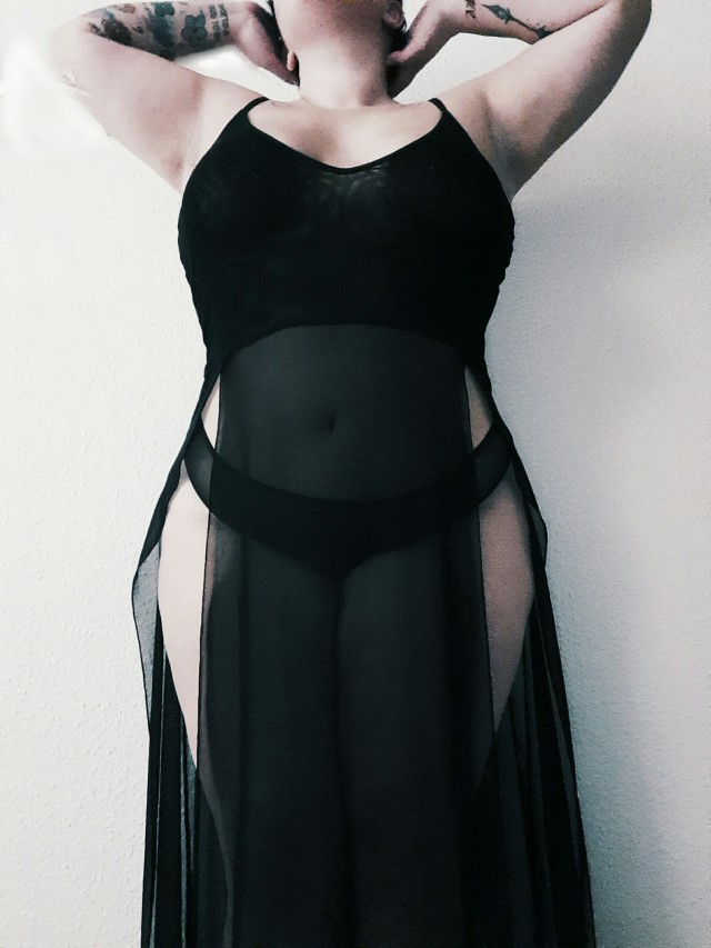thick-thighs-and-everything-nice: