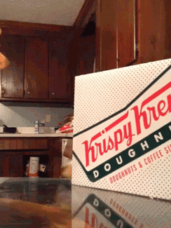 opensoulclosedmouth:bluebirdsofhappyness:My relationship with Krispy Kreme as well.You’re addicted