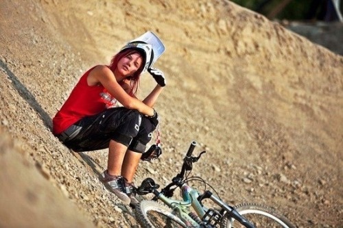 two-wheels-one-love:  marinaferrari:  5 minutes off pls  Angie Hohenwarter