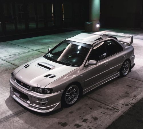 untouchvbles:Subaru Impreza 2.5 RS (GC)