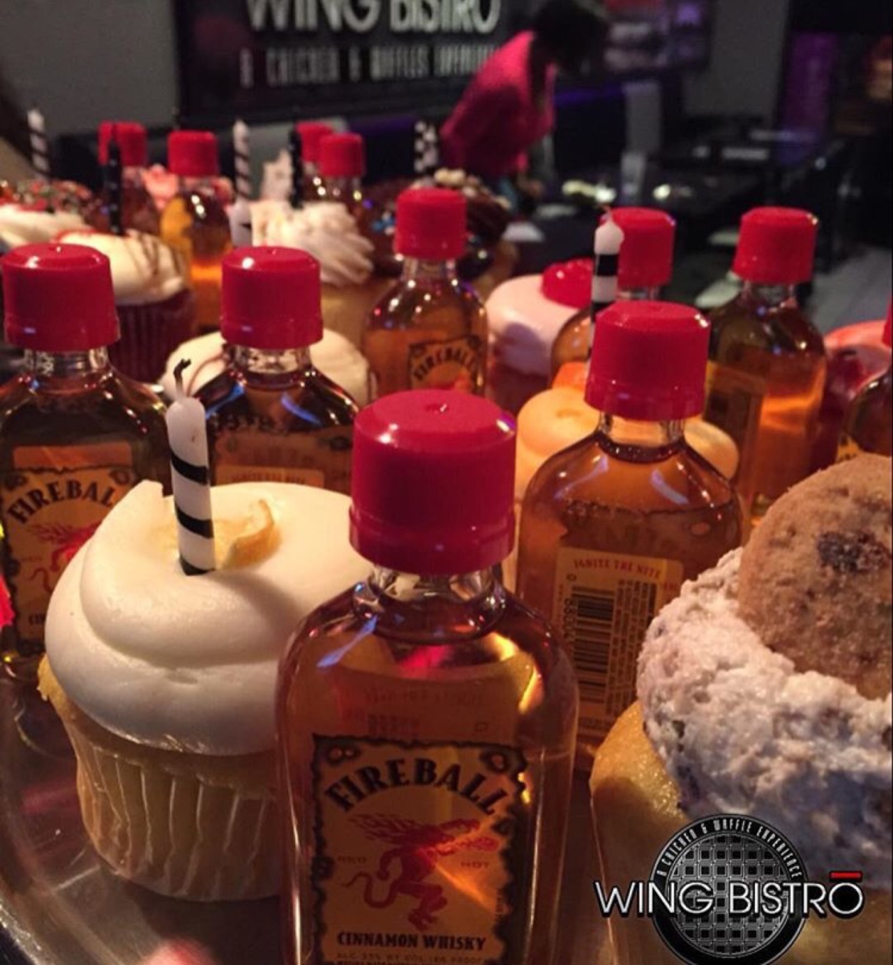 princessfailureee:  afro-arts:  Wing Bistro  www.wingbistro.net // IG: wingbistro