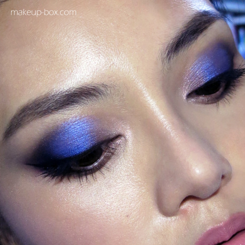 XXX makeupbox:  Electric: Duochrome Violet Eye photo