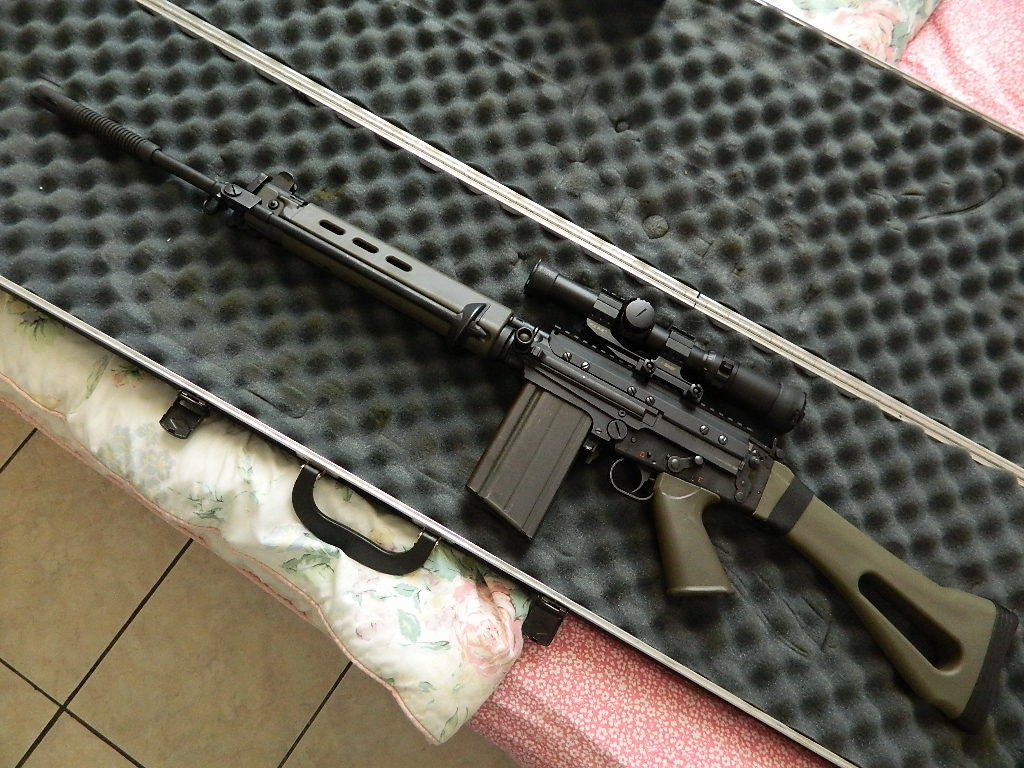 A blog dedicated to firearms and debating gun control
