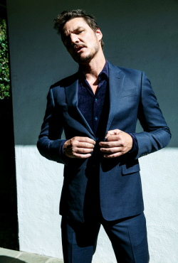 052399:Pedro Pascal©Doug Inglish // Augustman magazine