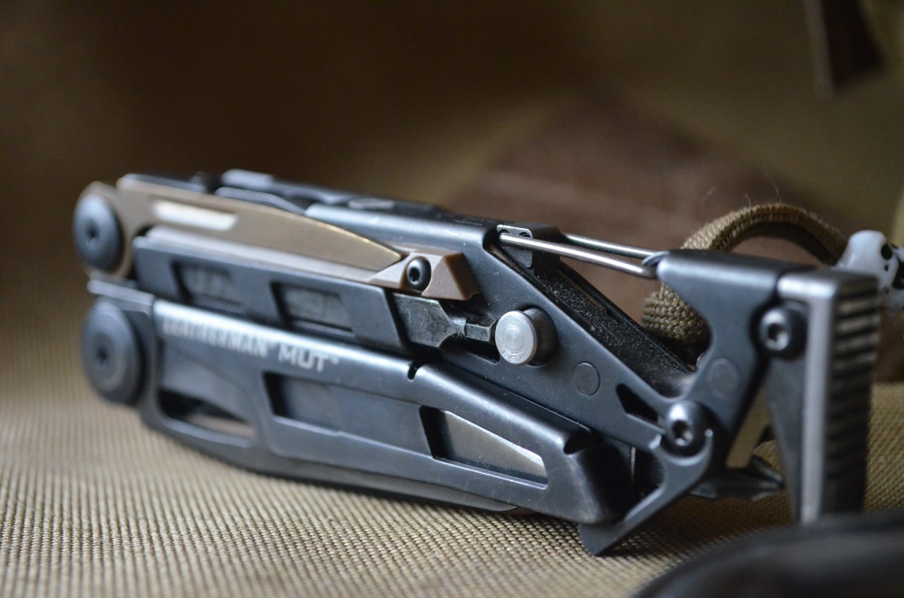 valleydeepmountainhigh:  Leatherman MUT EOD  One of the best multi tools iv ever