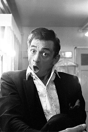 rumancoca:    Johnny Cash photographed by Jan Olofsson, c. 1966  So fucking cute