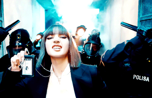 laalisas: Congratulations on reaching 100M views on YouTube for ‘LALISA’ Music video