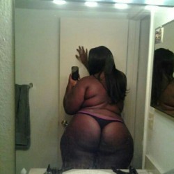 dgcon44:  dgcon44:  pearhub:  #pear shaped      (via TumbleOn)      (via TumbleOn)  Thick!!!!!!