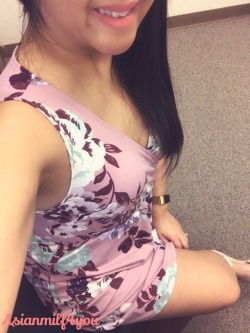 asianmilf4you:  asianmilf4you:  Bored at the office today. Reblog if you want to come keep me company. 😏  Almost 1k notes!