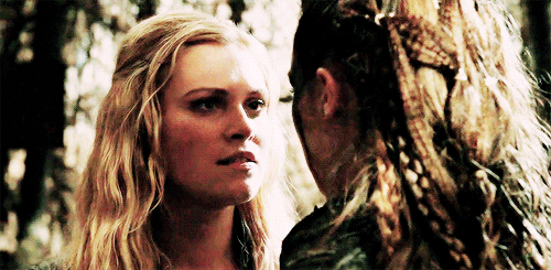 bulbasauraus:  r-grimes:  clexa pick up lines come to life (x)  babes 