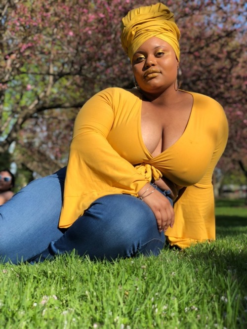 shadyxjady: Yellow is the color all summer 2018