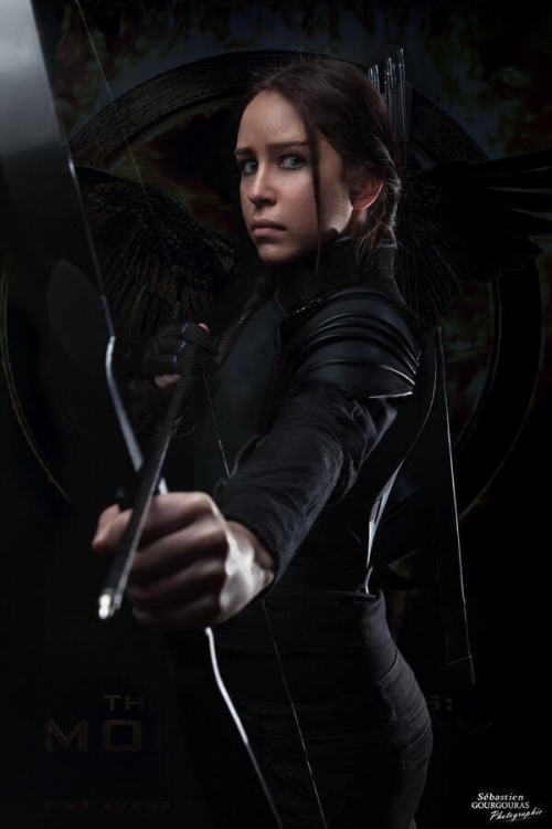 Katniss Everdeen’s Mockingjay (The Hunger Games) armor by Cos'Enterprises: www.fa