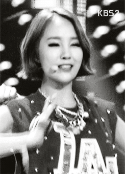 yeowangs:  #THROWBACK: Miso - Oppa you’re mine for heeyeon-s 