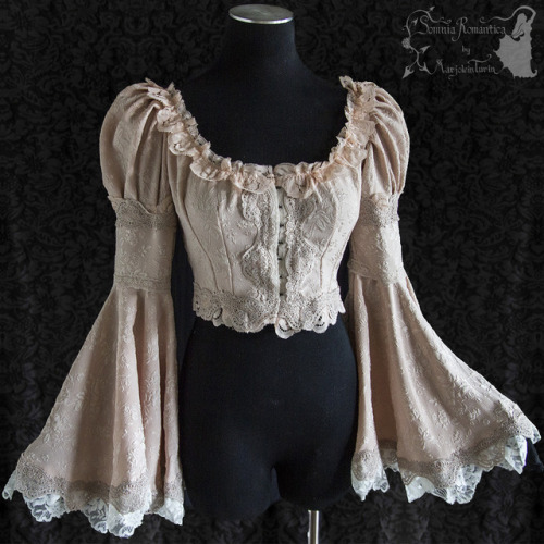 somniaromantica:Happy little romantic shrug :)For all about my designs, see:somniaromantica.