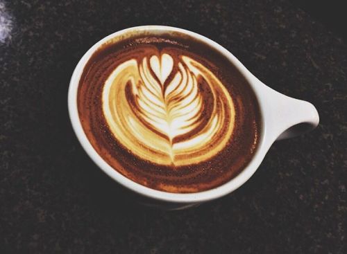 #latteart #freepour #coffee #coffeegram #lattegram #coffeetime #coffeelovers #coffeeart #coffeeartis