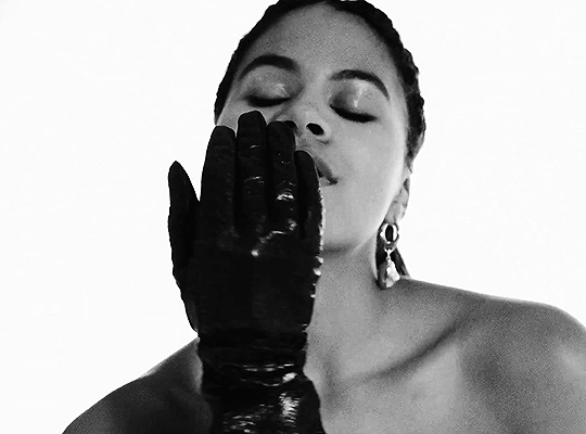 mikaeled:  Zazie Beetz for Who What Wear